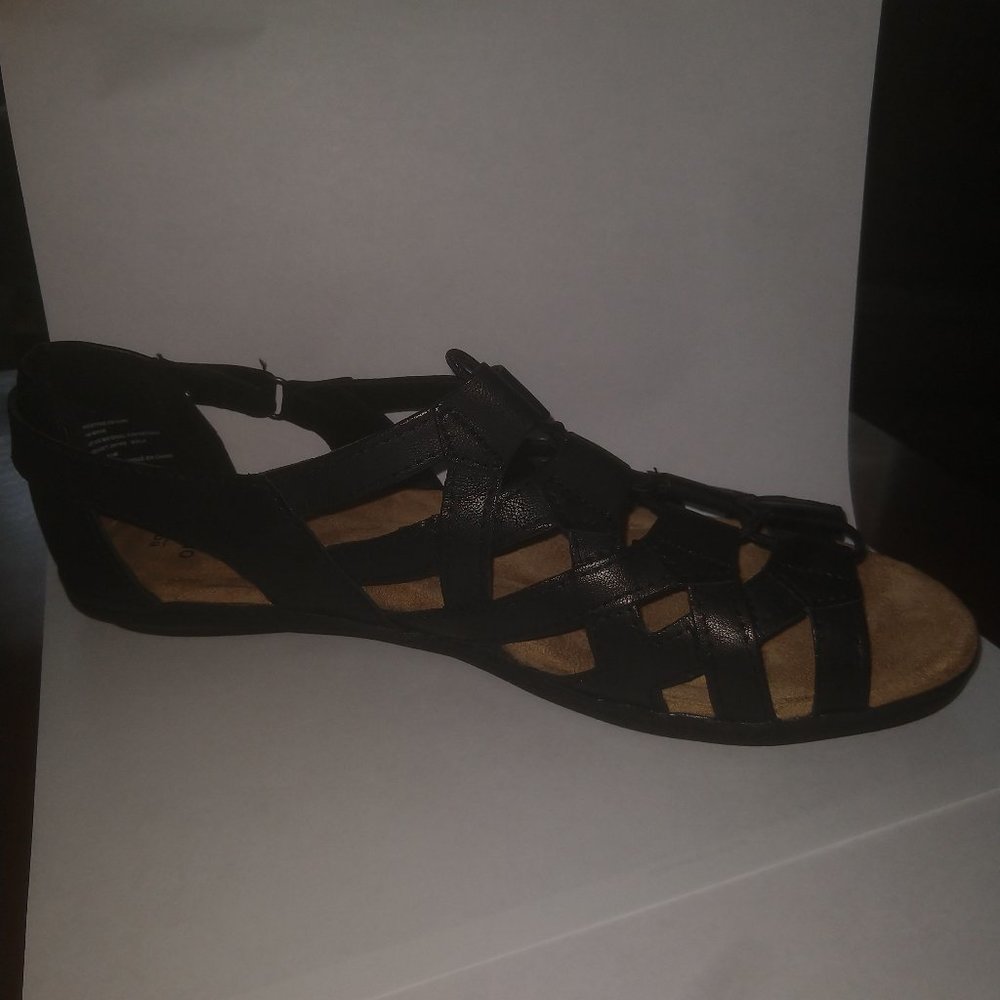 Sandals Women's Size 11  - comfortable, never worn